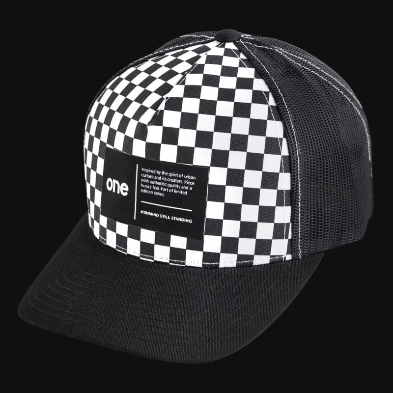 Шапка с козирка Trucker ONE - 01