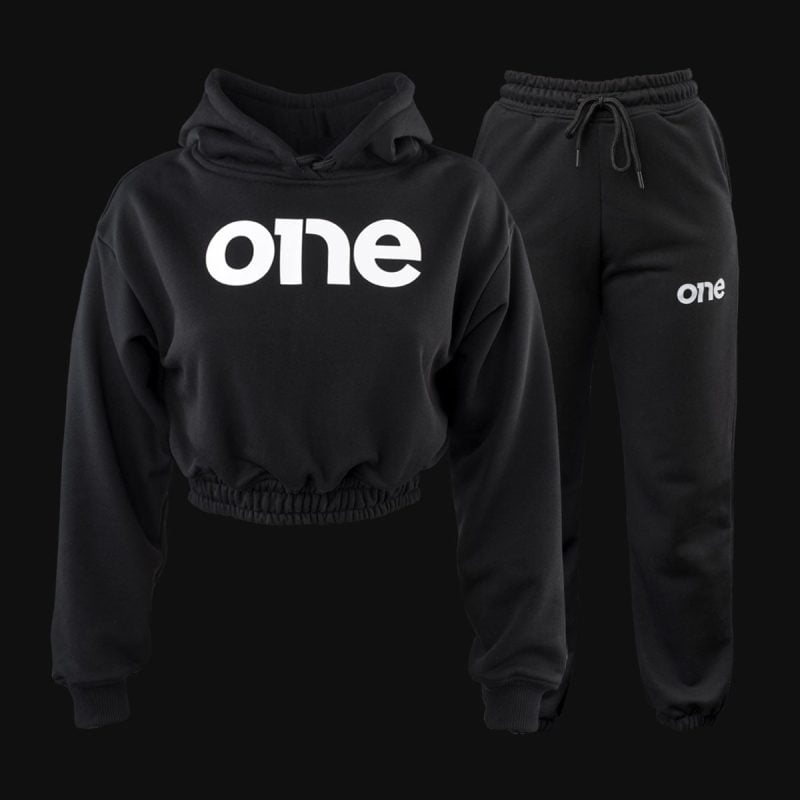 Дамски спортен екип Black Classics