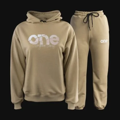 Дамски спортен екип Light One