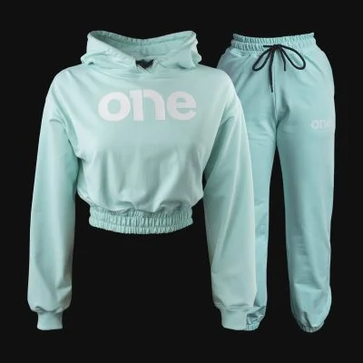 Дамски спортен екип Mint One