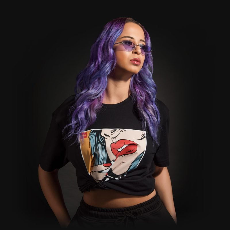 Дамска Широка Тениска Red Lips Black - 02