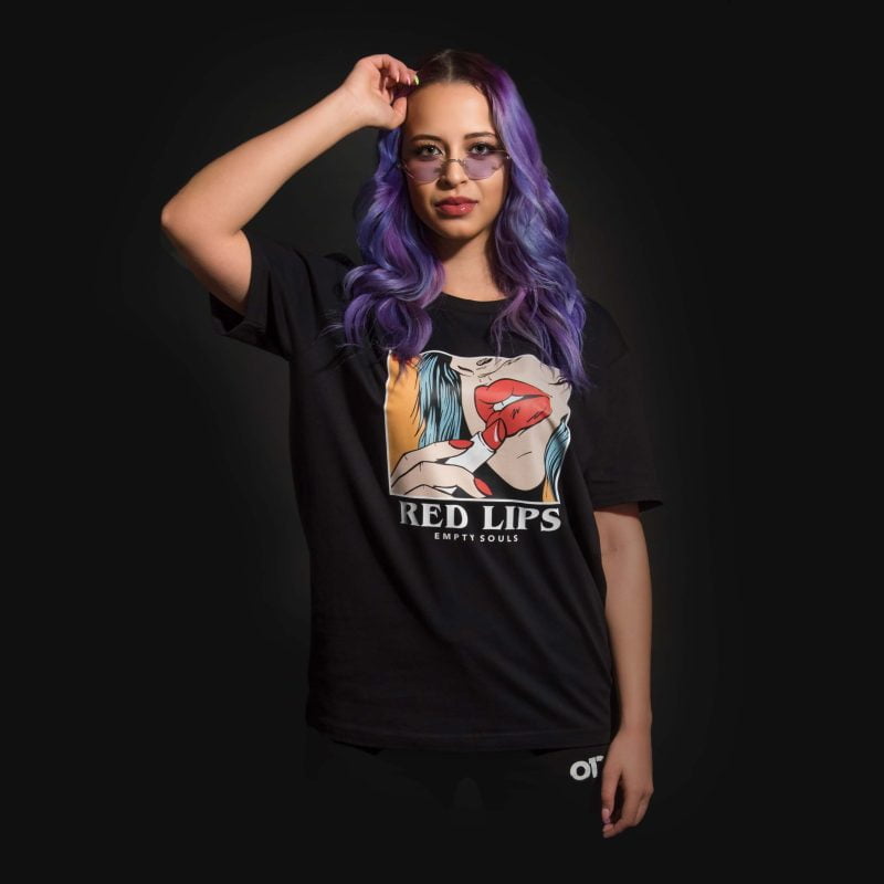 Дамска Широка Тениска Red Lips Black - 05