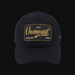 Шапка с Kозирка Gold Script - 02