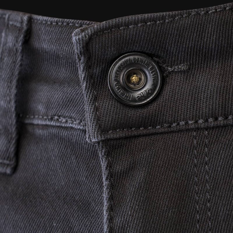 cherni-mazhki-danki-noir-threads-06