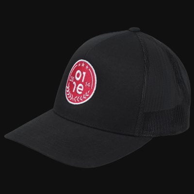 Шапка с Kозирка FC One