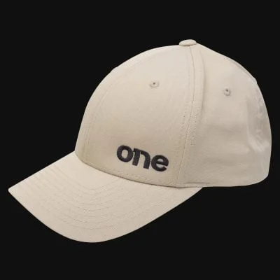 Шапка с Kозирка S One