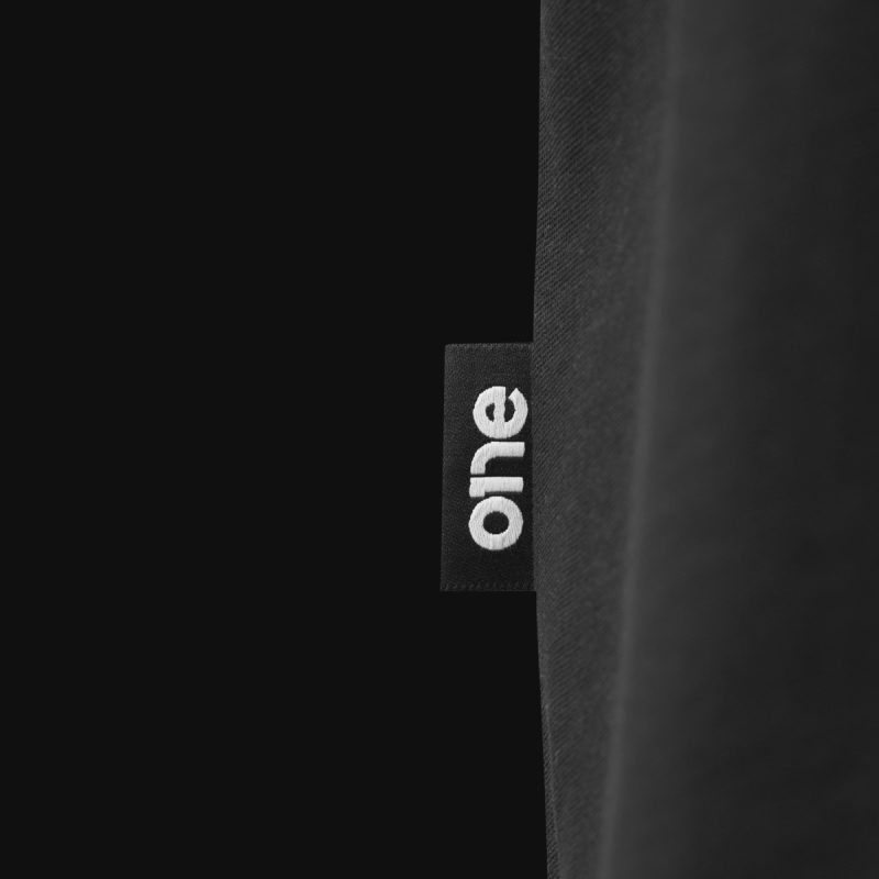 Mъжка черна овърсайз тениска - OBLV One - 07