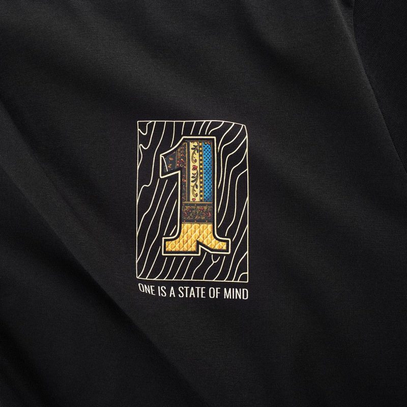 Мъжка Slim-Fit тениска - Art One - 02
