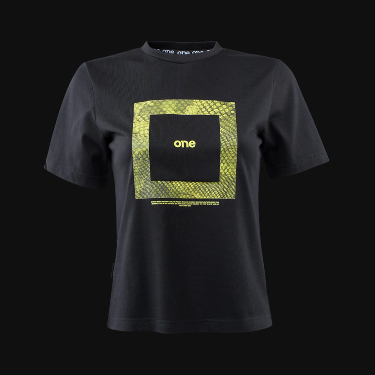Дамска Черна Regular-fit Тениска - Square Дамска Черна Regular-fit Тениска - Square
