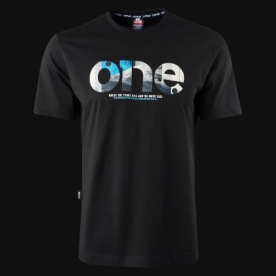 Черна Regular-fit Тениска North One